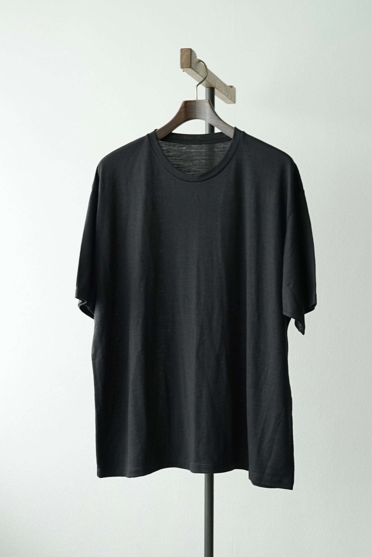 【CAPERTICA】CAP70802-_2 Super140s Washable Wool Jersey / S140 Wool Tee