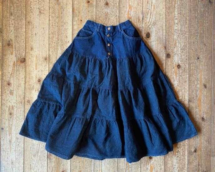 La-TESK-0212 Tiered Skirt (Paisley)