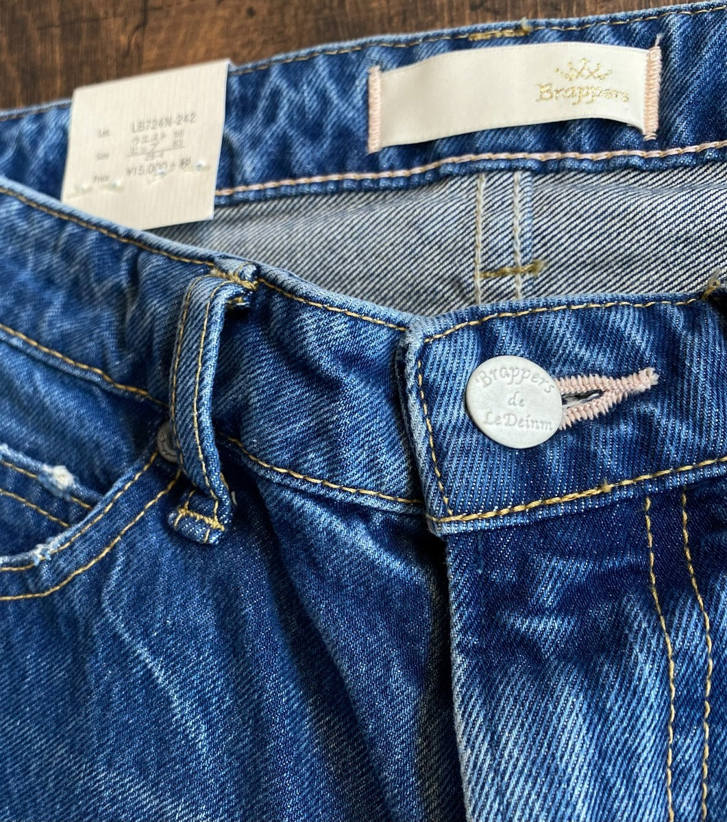 LB724N-242 high rise relaxed tapered