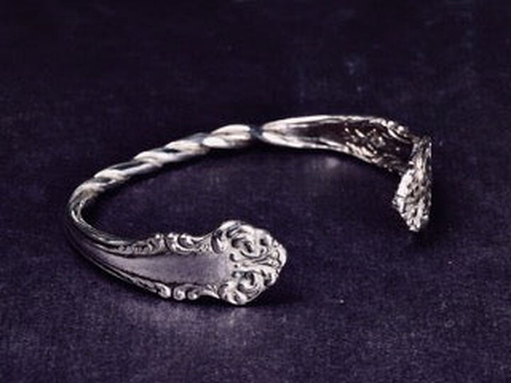 NCAJ-301 Twisted Cutlery Bangle,, medium