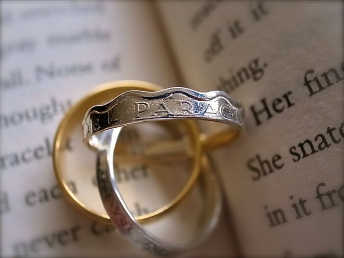 公式の  6AM-154 Trinity Ring アクセサリー