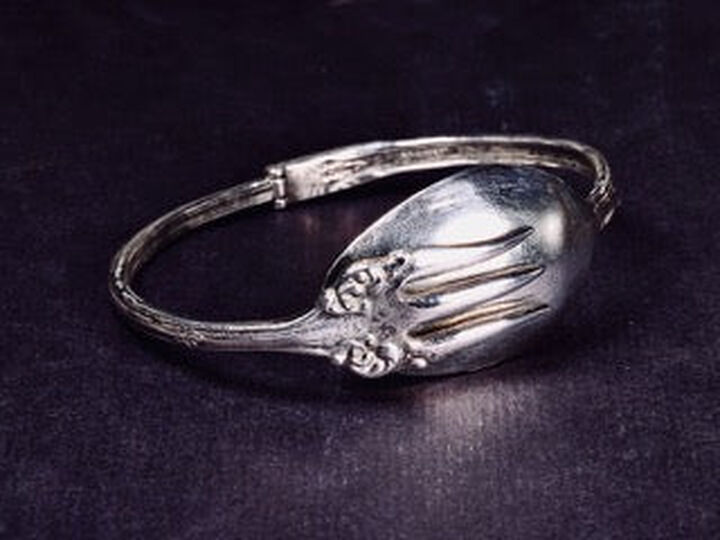 NCAJ-400 Movable Cutlery Bracelet Bracelet,, medium