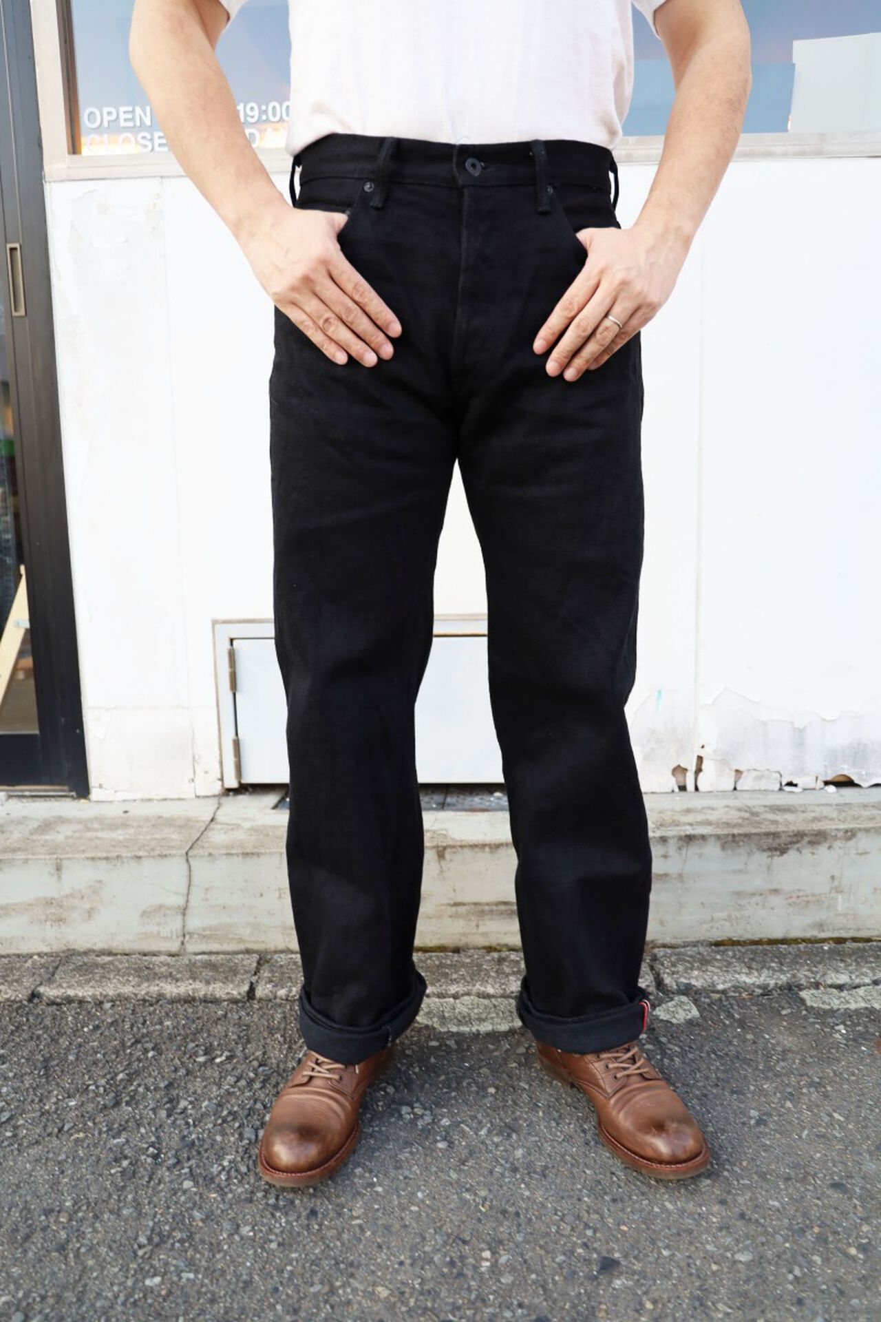 ONI200ZR-BKBK 20oz Secret Black Denim Wide Straight