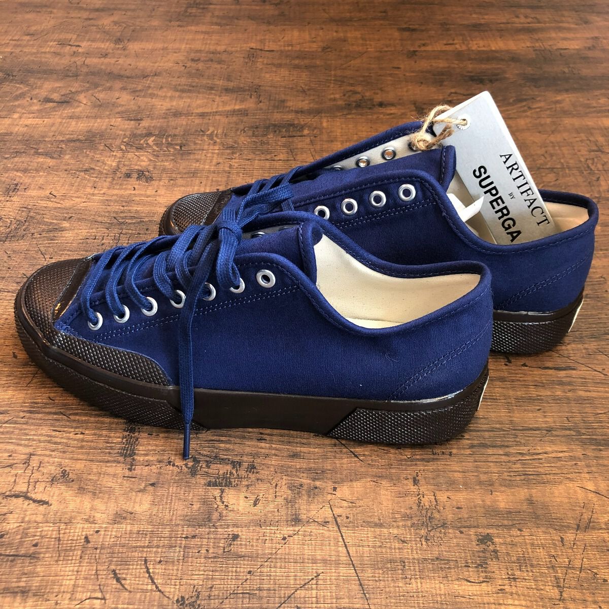 【中古＆箱付き】ARTIFACT by SUPERGA MOLESKIN 白黒 サイズ43(27.5cm～28cm)