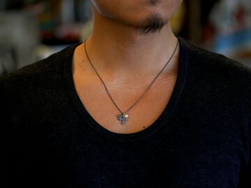 16AO-140 Petite Croix Narrow Black Chain Necklace,, small image number 5