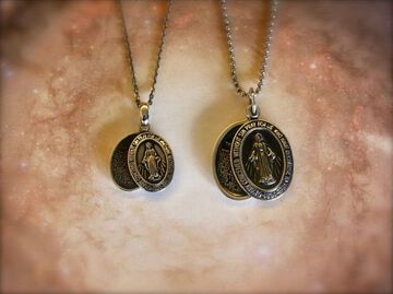 17AAS-101 Small Mary Necklace,, small image number 3