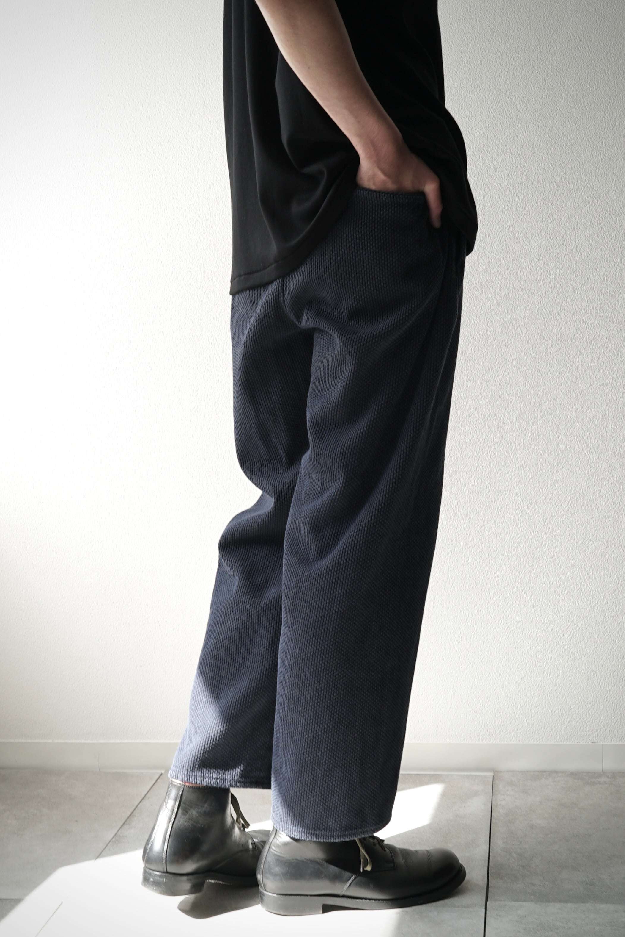 DENIMIO | 244PT06 Sashiko / Side Seamless Slacks (SUMI+INDIGO)