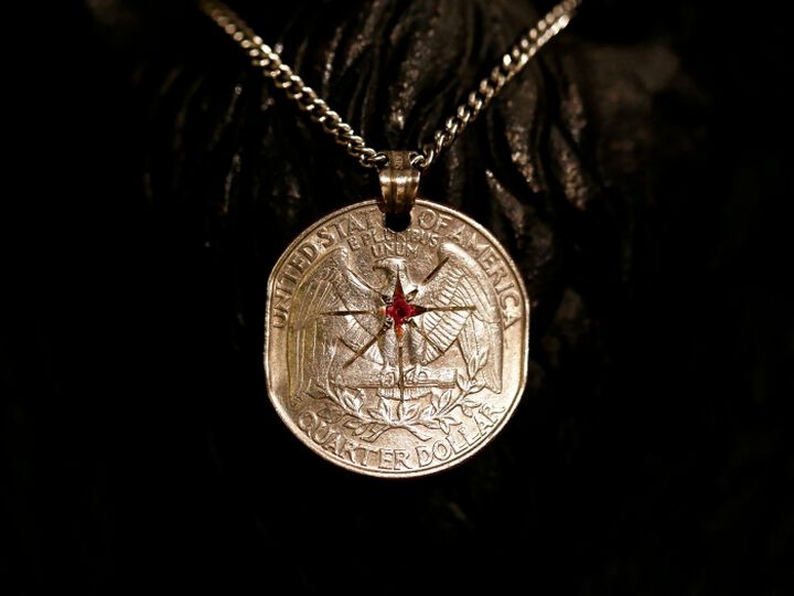 13AA-102 Quarter Dollar Necklace -ruby-,, medium