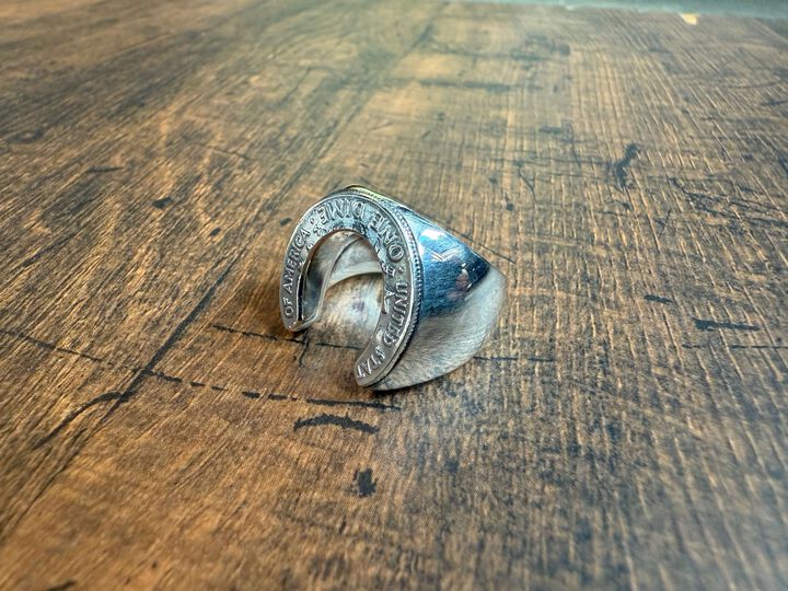 BR-8462 10C HORSESHOE RING,, medium image number 5