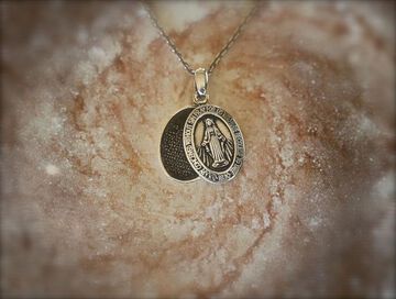 17AAS-101 Small Mary Necklace,, small image number 1