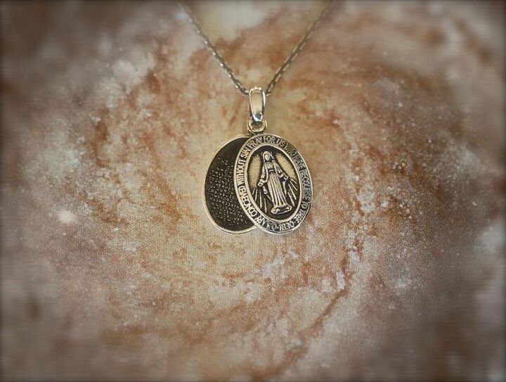 17AAS-101 Small Mary Necklace,, medium image number 1