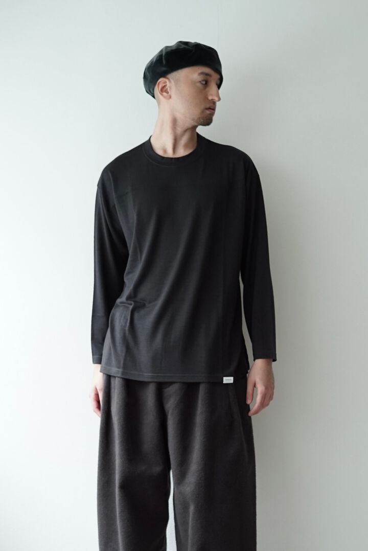 【CAPERTICA】CAP707CS14 Super140s Washable Wool DC_jersey / L/S FootBall Tee,DARKNESS, medium image number 1