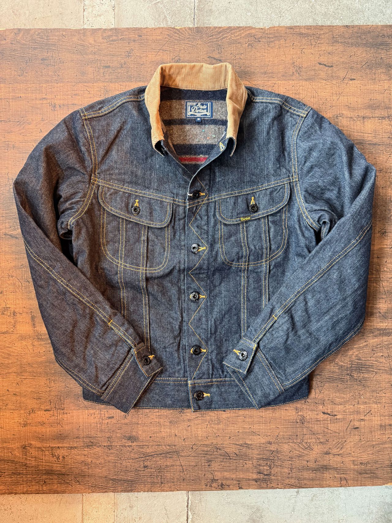 225572 Urban Artisan Panel Jacket: Charcoal and Monochrome