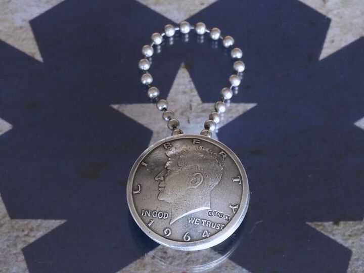15AO-825 Kennedy Coin Key Holder,, medium