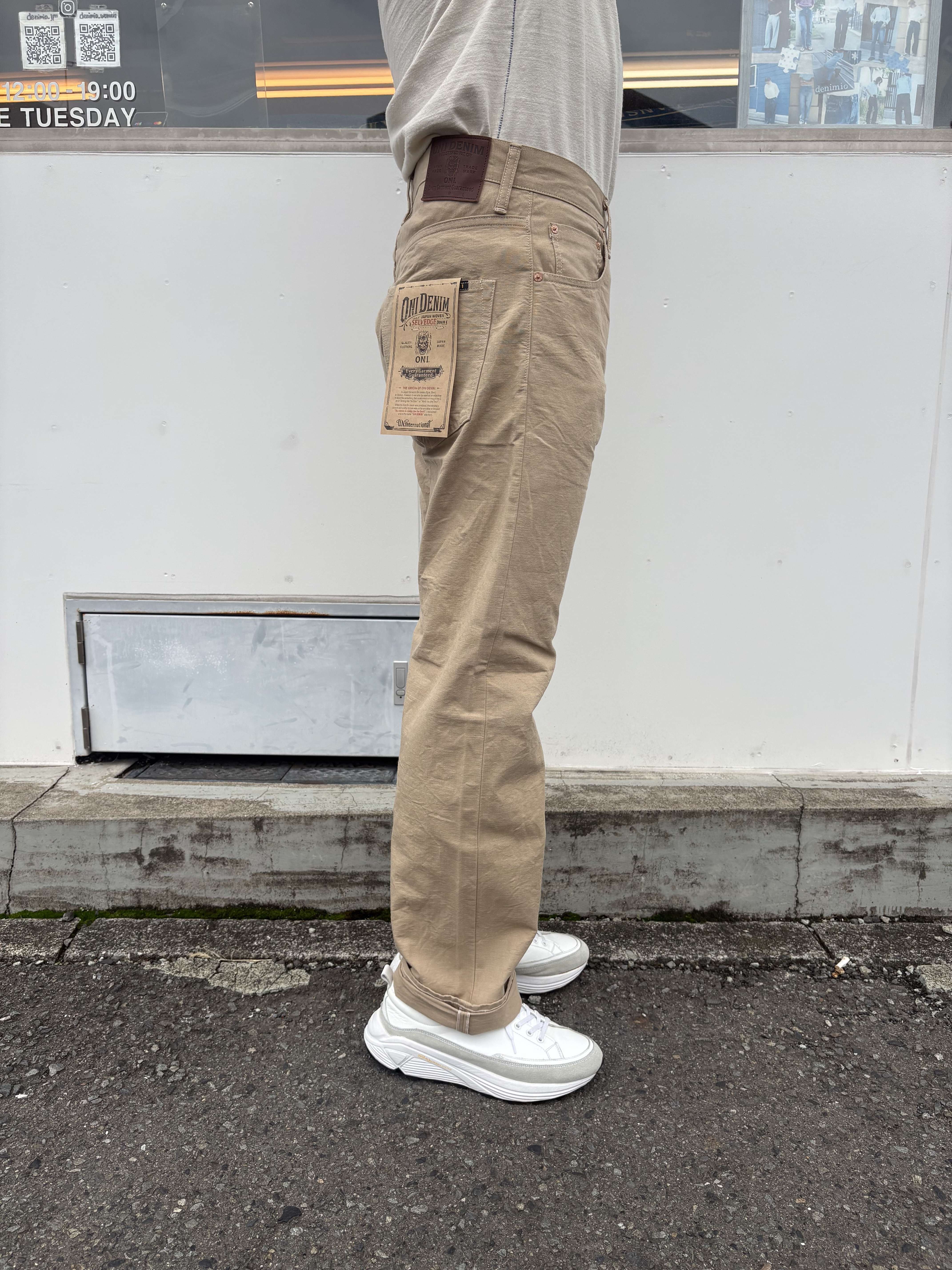 DENIMIO | ONI266-8SVCBE 8oz Selvedge Chambray Beige Relax Straight
